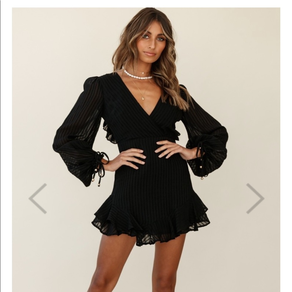 NWT Selfie Leslie long sleeve dress